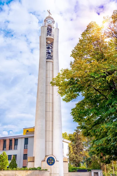 Dzwonnica Kopuła Katedry Zmartwychwstania Albański Kościół Prawosławny Centrum Tirany — Zdjęcie stockowe