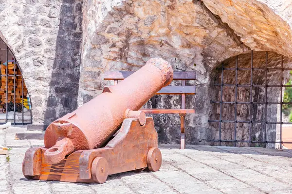 Antigua Fortaleza Torre Sangrienta Anfiteatro Herceg Novi Casco Antiguo Montenegro —  Fotos de Stock