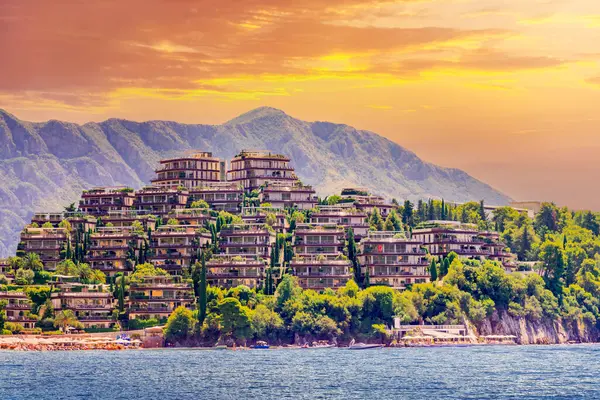 Complexo Hoteleiro Luxo Budva Riviera Pôr Sol Montenegro Imagens De Bancos De Imagens Sem Royalties