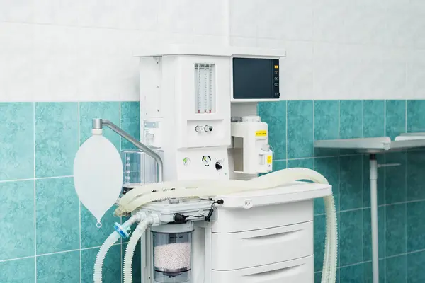 Anestezi ve solunum cihazları yoğun bakımda, ameliyathanede, hastanede, yapay solunum cihazında, tıbbi ekipmanda.