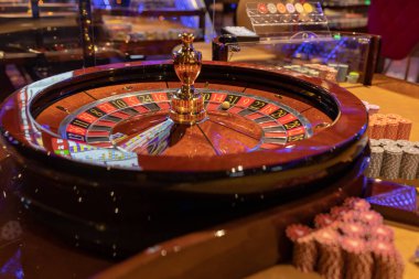 Patatesli kumarhane ruleti. Oyun işi. Bahisler. Bahisler kabul edildi.