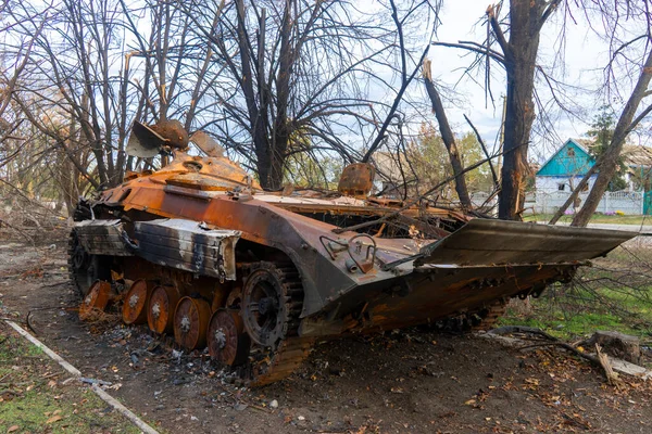 Krig Ukraina 2022 Ryska Invasionen Ukraina Landsbygd Efter Striden Förstörda — Stockfoto