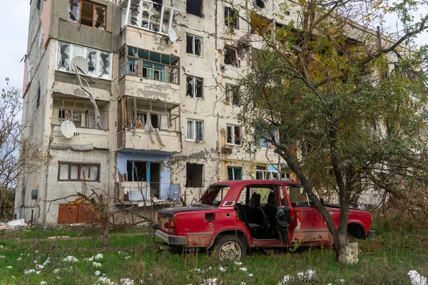Guerra Ucrânia 2022 Invasão Russa Ucrânia Carro Civil Destruído Está — Fotografia de Stock