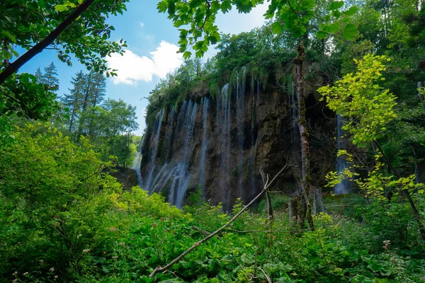 Croatia Plitvice Lakes National Park Big Powerful Waterfall Popular Tourist — Stock Photo, Image