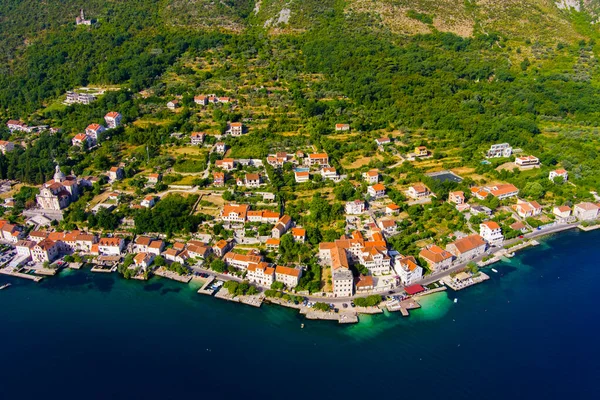 Μαυροβούνιο Αδριατική Θάλασσα Κόλπος Του Κότορ Δημοφιλές Τουριστικό Σημείο Χωριό — Φωτογραφία Αρχείου