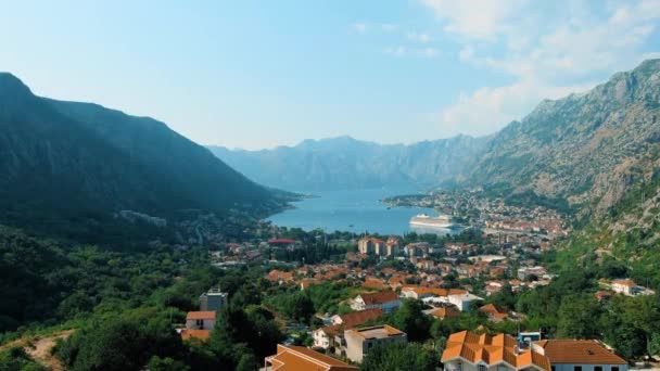 Montenegro Drone Penerbangan Atas Teluk Kotor Kamera Bergerak Atas Teluk — Stok Video