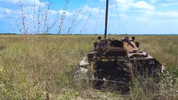 Countryside Destroyed Burnt Combat Vehicle Stands Side Road Panorama Camera — Stock Video