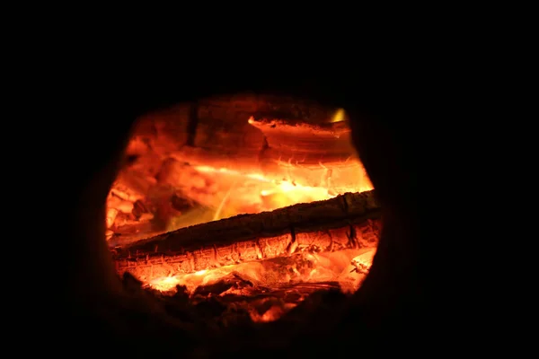 Темно Горящий Огненный Фон — стоковое фото