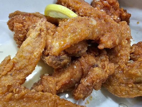 Ropogós Ízletes Sült Csirke — Stock Fotó