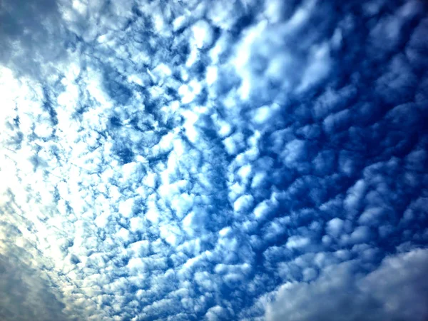 天空充满了戏剧性的云彩2 — 图库照片