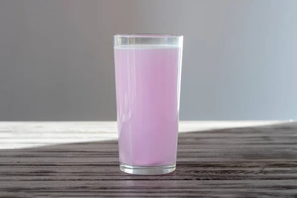 Comprimido Eletrólito Rosa Dissolve Água Sais Reidratação Oral Para Atletas — Fotografia de Stock