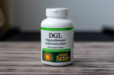 IRPEN, UKRAINE, 2 ARALIK 20222, Natural Factor, DGL, Deglycyrrhizinated Meyan kökü özü, Illustrative Editorial.