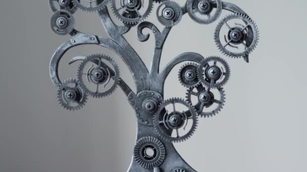 Ένα Δέντρο Στυλ Steampunk Φτιαγμένο Από Ασημί Εργαλεία — Αρχείο Βίντεο