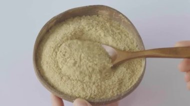 Besleyici maya etkin değil. Sağlıklı vegan, vejetaryen, yüksek vitamin B1 içeriği ve sürdürülebilirliği olan süper yiyecek konsepti.