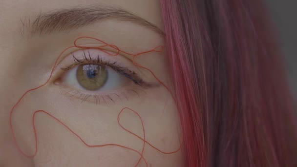 Koncepcja Czerwonych Niebieskich Żył Pająka Rozszerzone Powieki Wokół Oczu Kobieta — Wideo stockowe