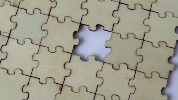 Assembled Blank Wooden Puzzles Emphasis Missing Puzzle — Stok Video