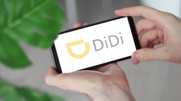 Irpen Ukraine January 20223 Closeup Smartphone Screen Logo Didi Lettering — Stock video