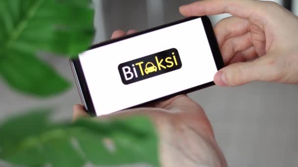 Irpen Ukraine Janvier 20223 Gros Plan Écran Smartphone Bitaksi Lettrage — Video