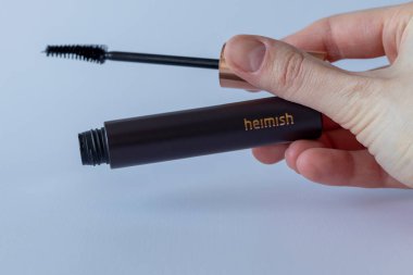 IRPEN, UKRAINE, 23 Mart 20222, Heimish Dailism Smudge Stop Mascara, Illustrative Editorial.