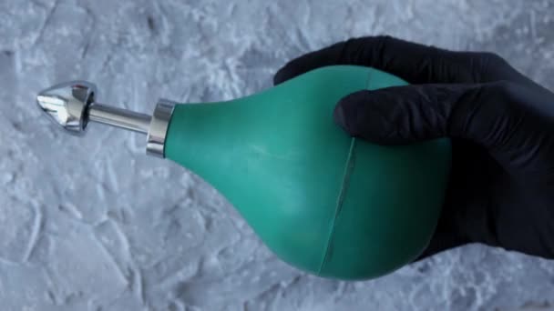 Cylinder Politzer Dmuchiwania Uszu Uszu Lub Rury Eustachian Płukania Nosa — Wideo stockowe