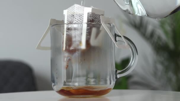 酿造滴滴咖啡的过程 — 图库视频影像