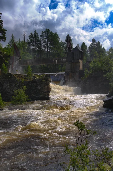 Wilden Fluss Orkla Das Alte Stillgelegte Wasserkraftwerk Eidsfossen Der Gemeinde — Stockfoto