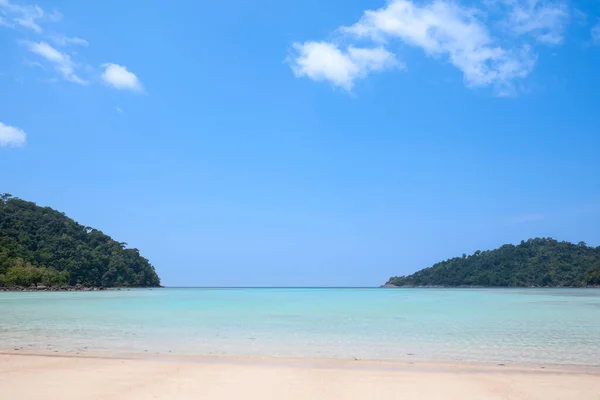 stock image View of Mu Ko Surin Nation Park,  Beautiful white sand beach, and popular coral reef for snorkeling in Andaman, Thailand.