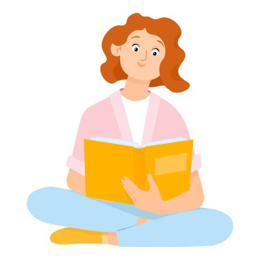 Kızıl saçlı, tatlı, düz bir kadın oturuyor ve kitap okuyor.