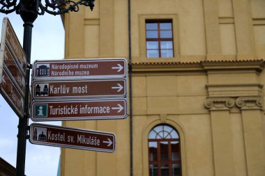 Çek Halk Müzesi, Charles Köprüsü, Turizm Bilgileri, St. Nicholas Kilisesi. Eski Prag, Çek Cumhuriyeti