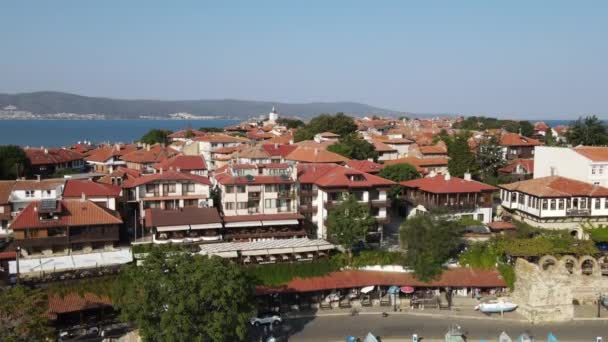 Kızıl Kiremitli Çatıları Olan Tarihi Eski Evler Karadeniz Kıyısında Mimari — Stok video