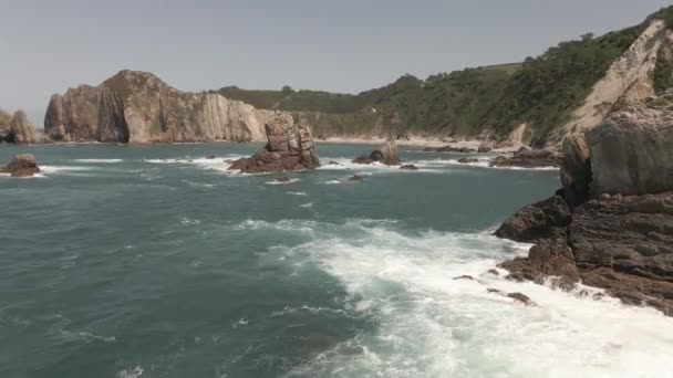 Vogelperspektive Auf Das Meerwasser Mit Dem Strand Hintergrund Spanien Reisevideo — Stockvideo
