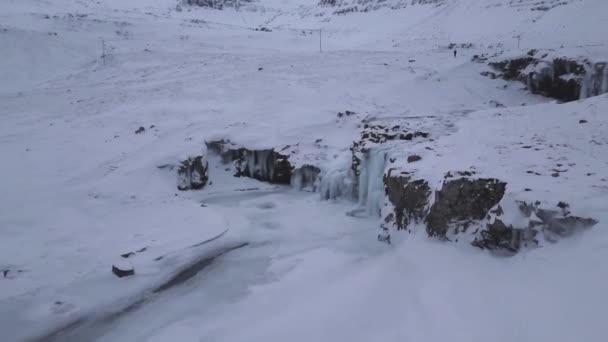 Vue Par Drone Des Cascades Dans Les Montagnes Blanches Islandaises — Video