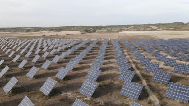 Colpo Panning Enorme Stazione Solare Concetto Alternativo Energia Innovazione Ecosistemi — Video Stock