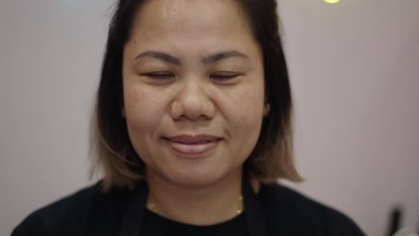 Movement Close Portrait Shot Adult Asian Woman Looking Camera Health — Video