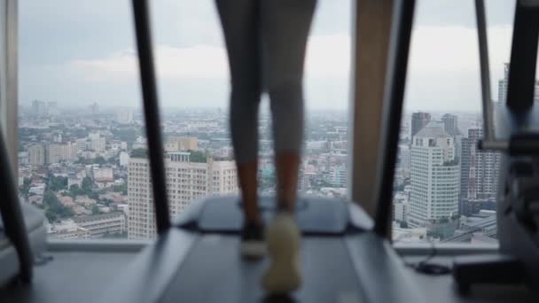 Foreground Desfocado Pernas Mulher Negra Com Skyline Bangkok Fundo Conceito — Vídeo de Stock