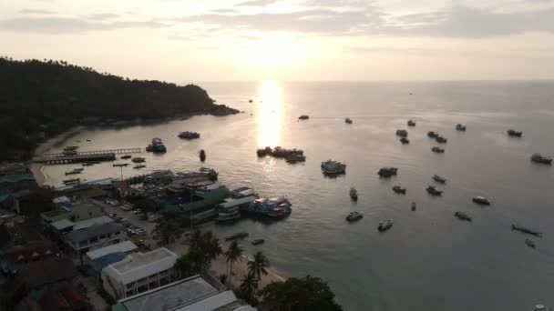 Boat Passing Sun Reflection Water Sunset Koh Tao Drone Shot — Stockvideo