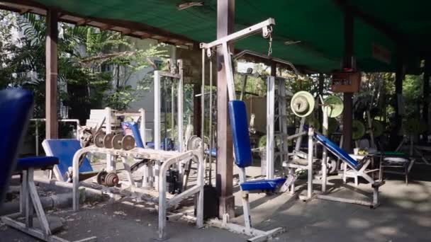 Tayland Yıpranmış Bir Sokak Spor Salonu Yatay Yerel Spor Salonu — Stok video