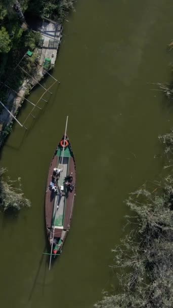 Imagens Drones Aéreos Barco Com Turistas Para Visitar Parque Natural — Vídeo de Stock