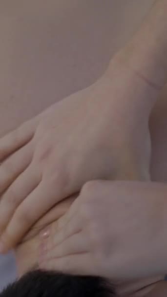 Nek Massage Techniek Ontspan Genees Concept Fullhd Verticale Video — Stockvideo