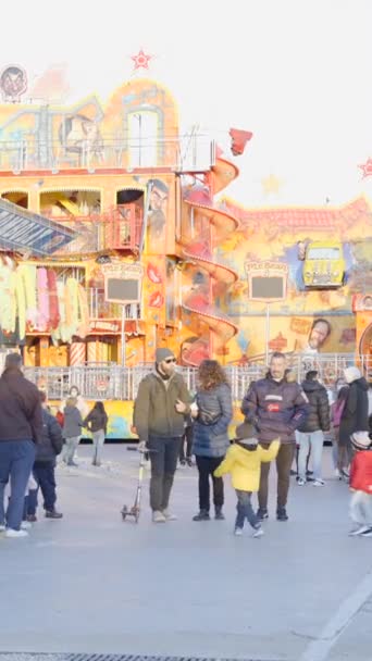 Jahrmarkt Valencia Familie Mit Kindern Die Während Der Covid Beschränkungen — Stockvideo