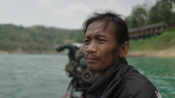 Closeup ของชายไทยในเร แนวนอน — วีดีโอสต็อก
