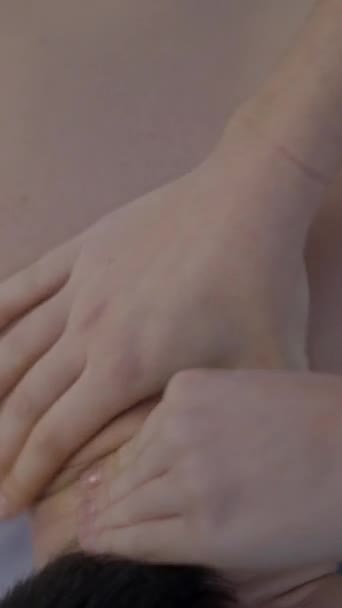 Nek Massage Techniek Ontspan Genees Concept Fullhd Verticale Video — Stockvideo