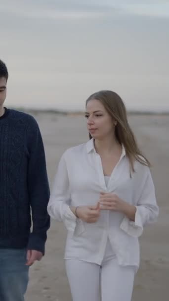 Amigos Conversam Fazem Passeio Durante Manhã Inverno Valência Espanha Filmado — Vídeo de Stock