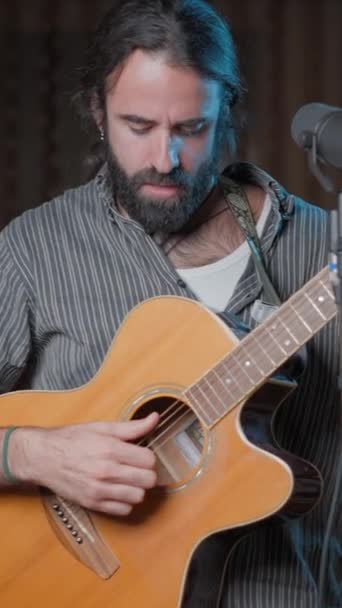 Young Bearded Man Smiling Camera Playing Guitar Close Shot — Stock video
