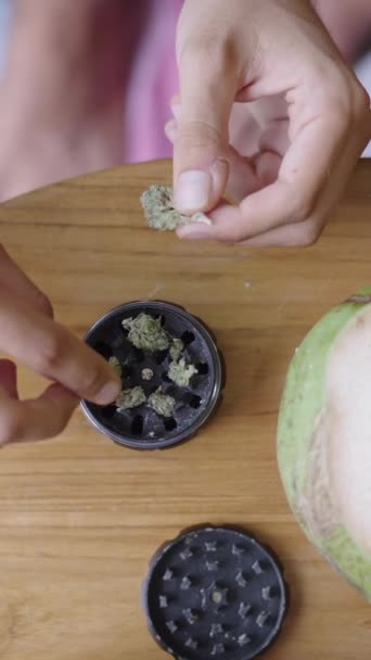 Man Hands Manipulate Weed Smoking Fullhd Vertical Video — Stock Video