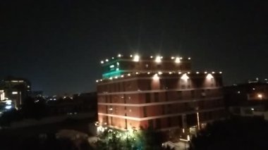 Barselona şehrinin gece manzarası