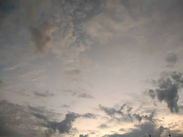 Hermoso Cielo Con Nubes Fondo Naturaleza — Foto de Stock