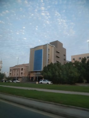 Şehrin modern binası