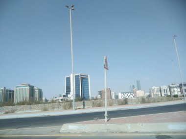 Şehrin modern binası