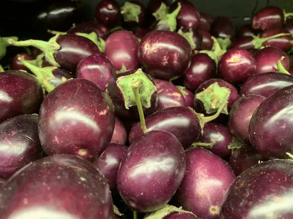 Stock image red and green eggplant in the market